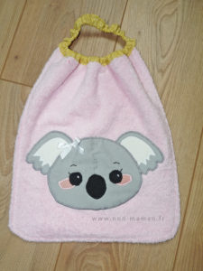 bavoir koala rose gris